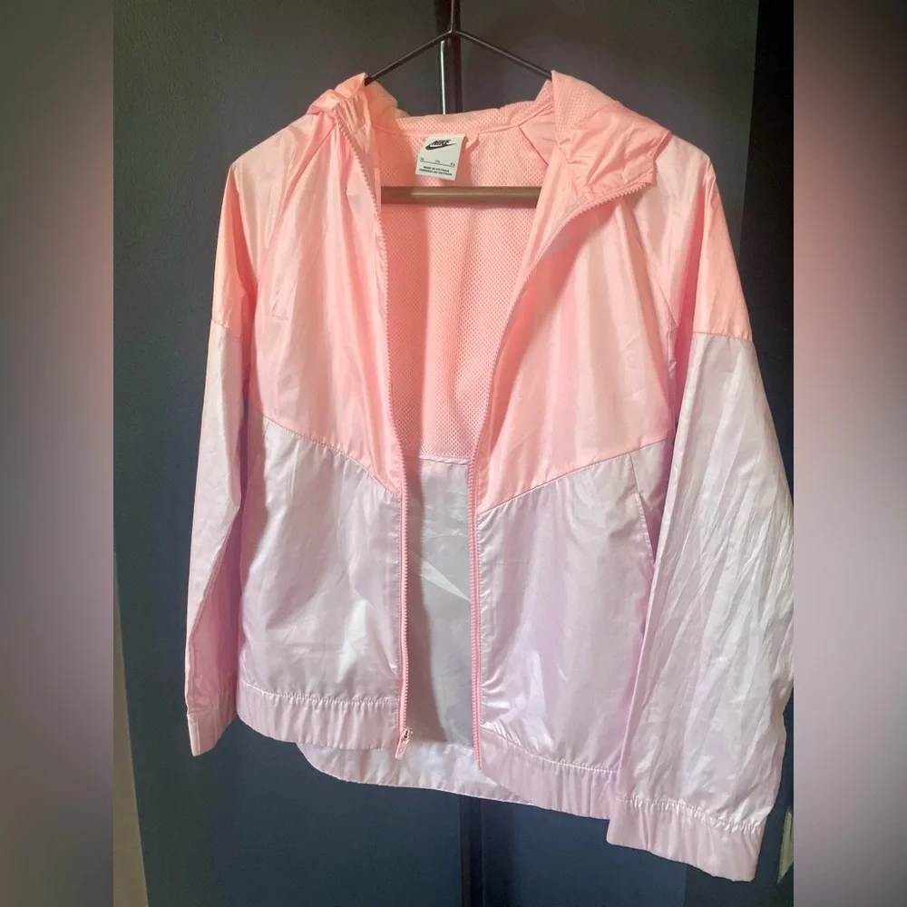 Nike Girl’s Hooded Zip Jacket, Size Girls XL- New Condition